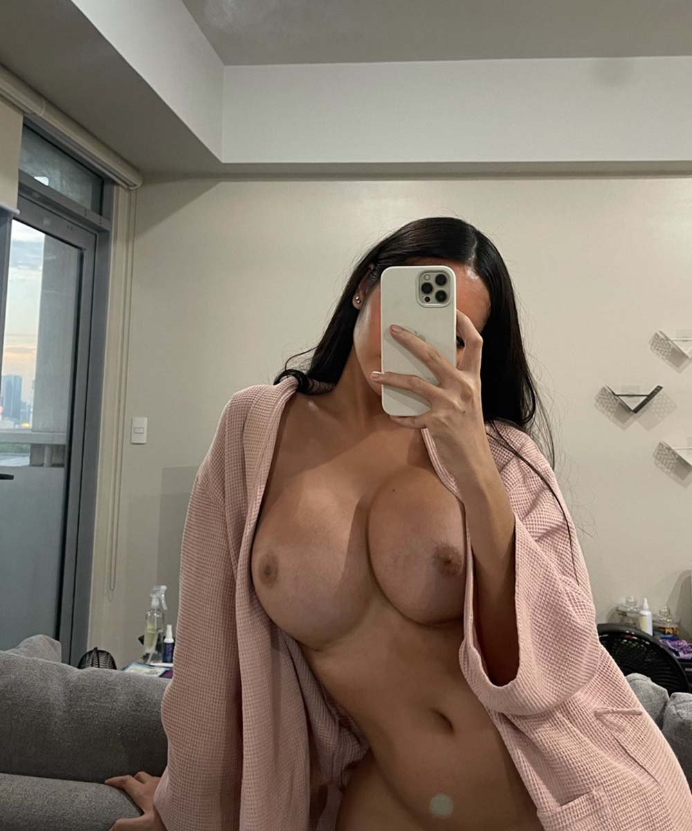 Angela Castellanos naked in Cali